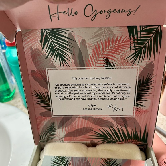 GoPure box set, never used and box only open for this pic! Great holiday gift!!! - Picture 2 of 6